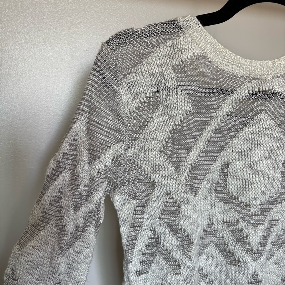 2/15$ 🍒. HOUSE Brand Elegant Gray Knit Sweater